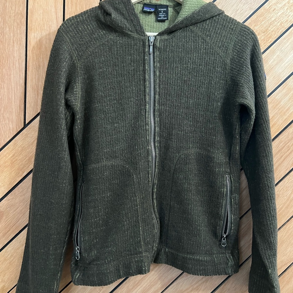 Vintage Patagonia Olive Green Zip-Up Hoodie